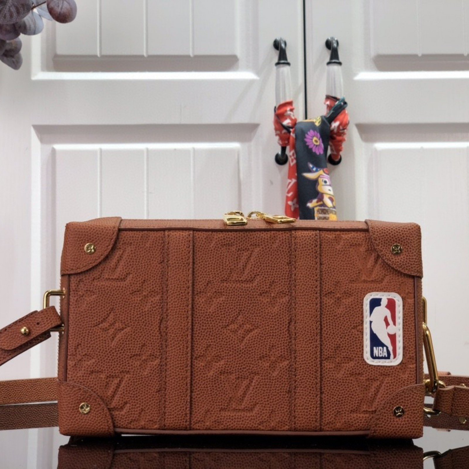 LV SOFT TRUNK WEARABLE BAG M80549