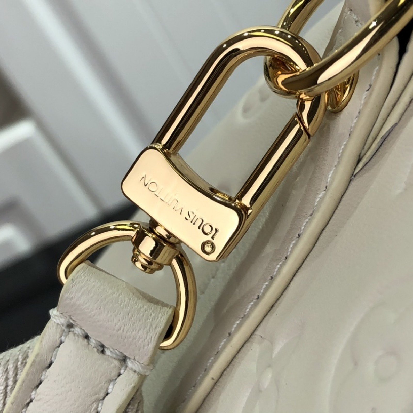 LV SPEEDY BANDOULIERE 22 M58736