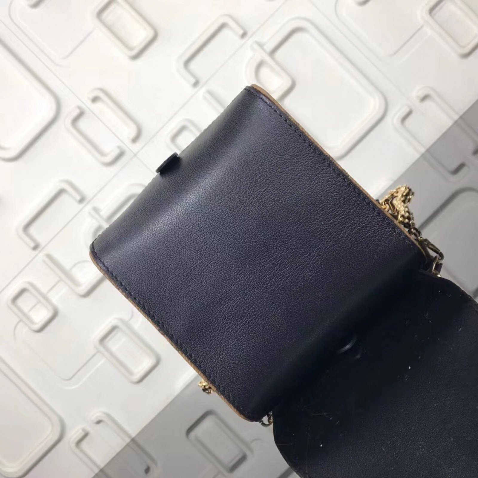 LV SQUARE Bag M43589SZ