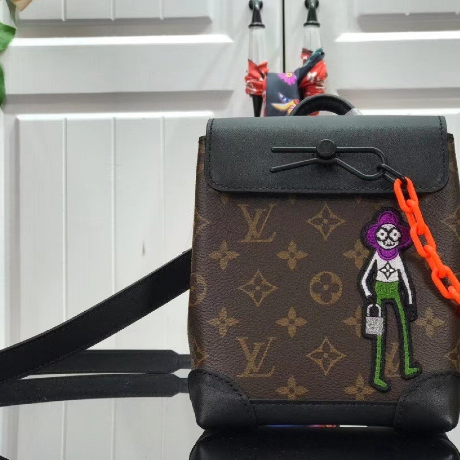 LV STEAMER XS M80327