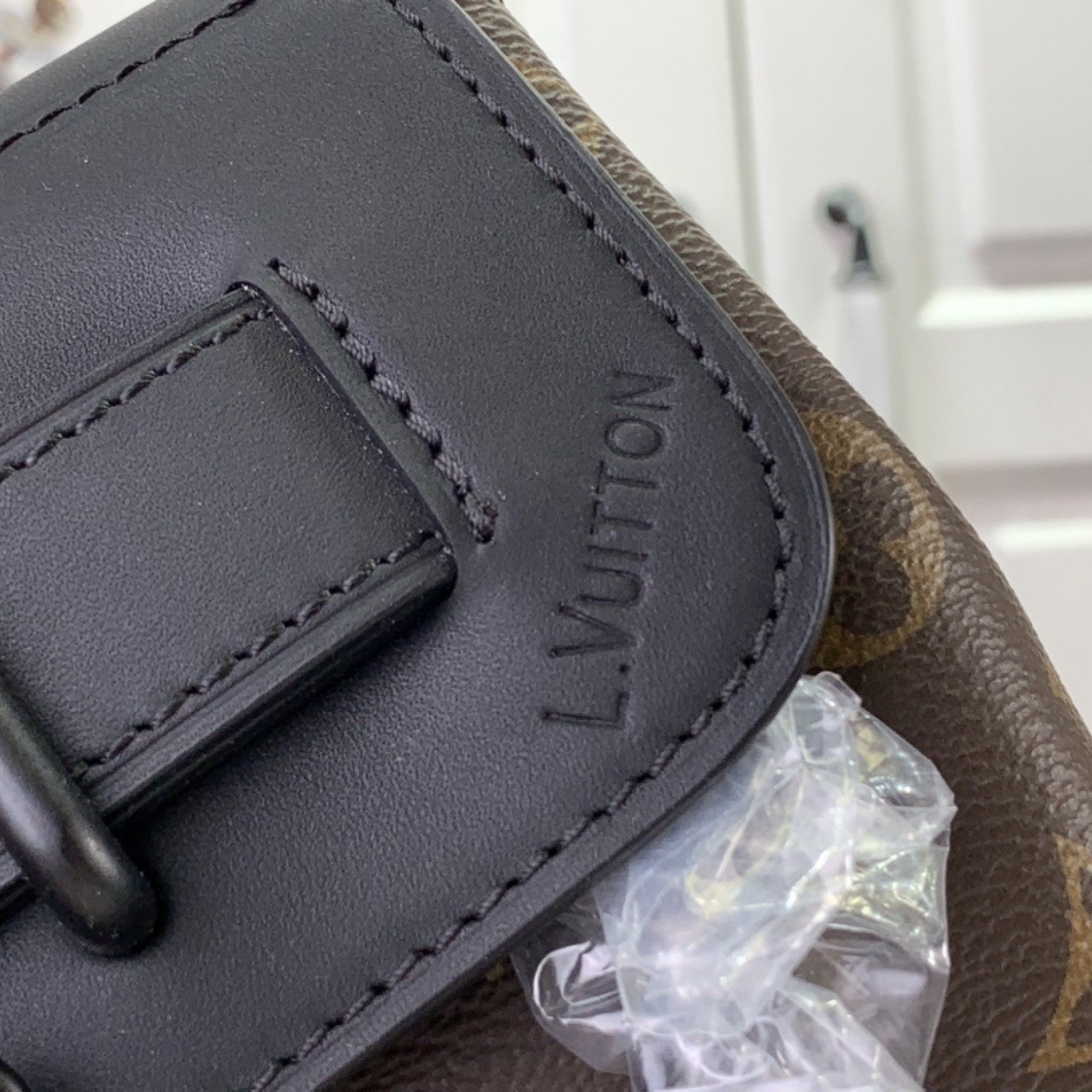 LV STEAMER m46953A