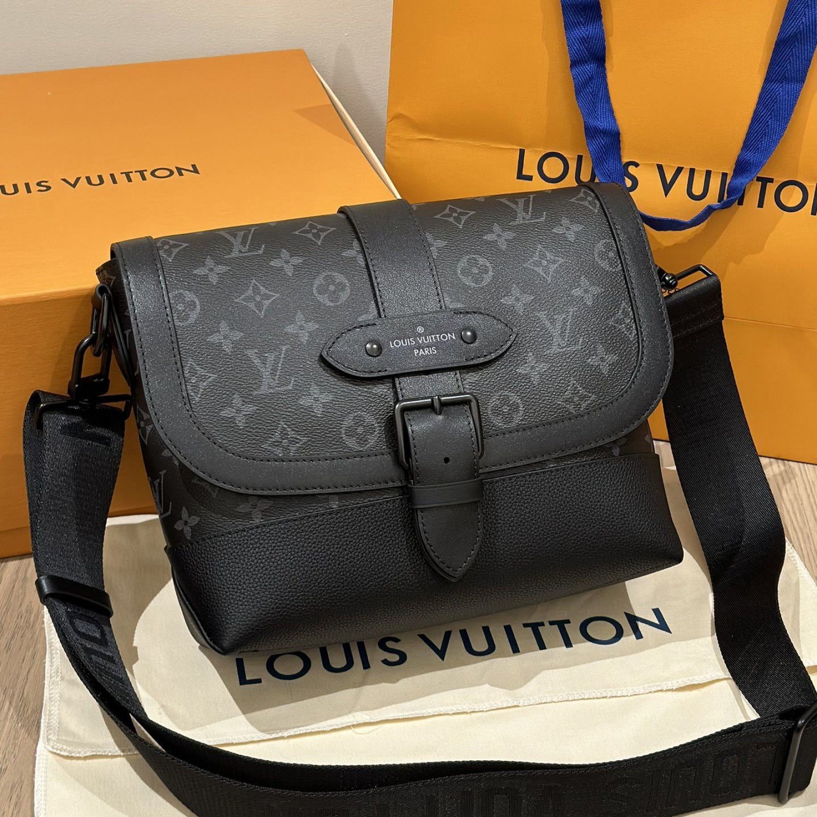 LV Saumur 4106F1