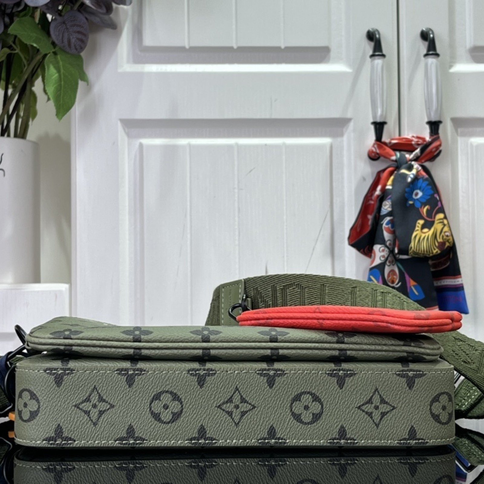 LV Should bag M23783