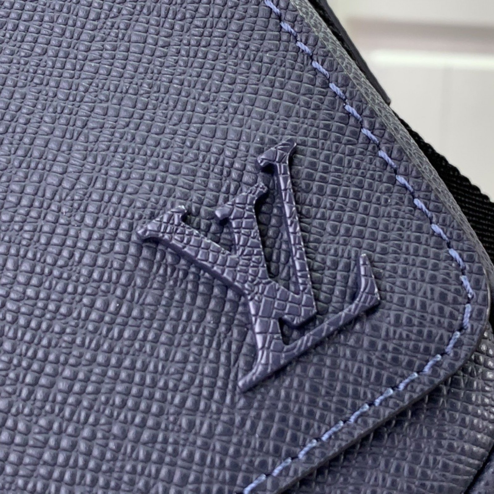 LV Should bag M30969