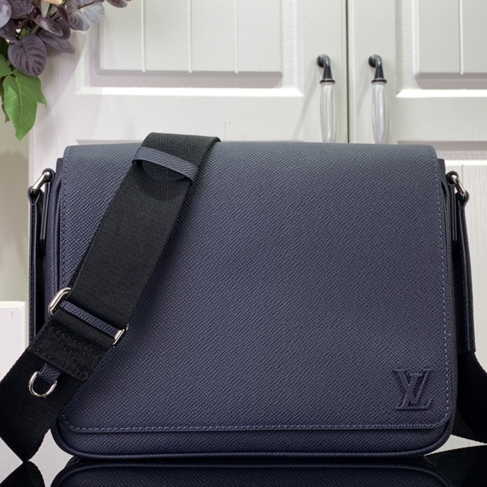 LV Should bag M30969