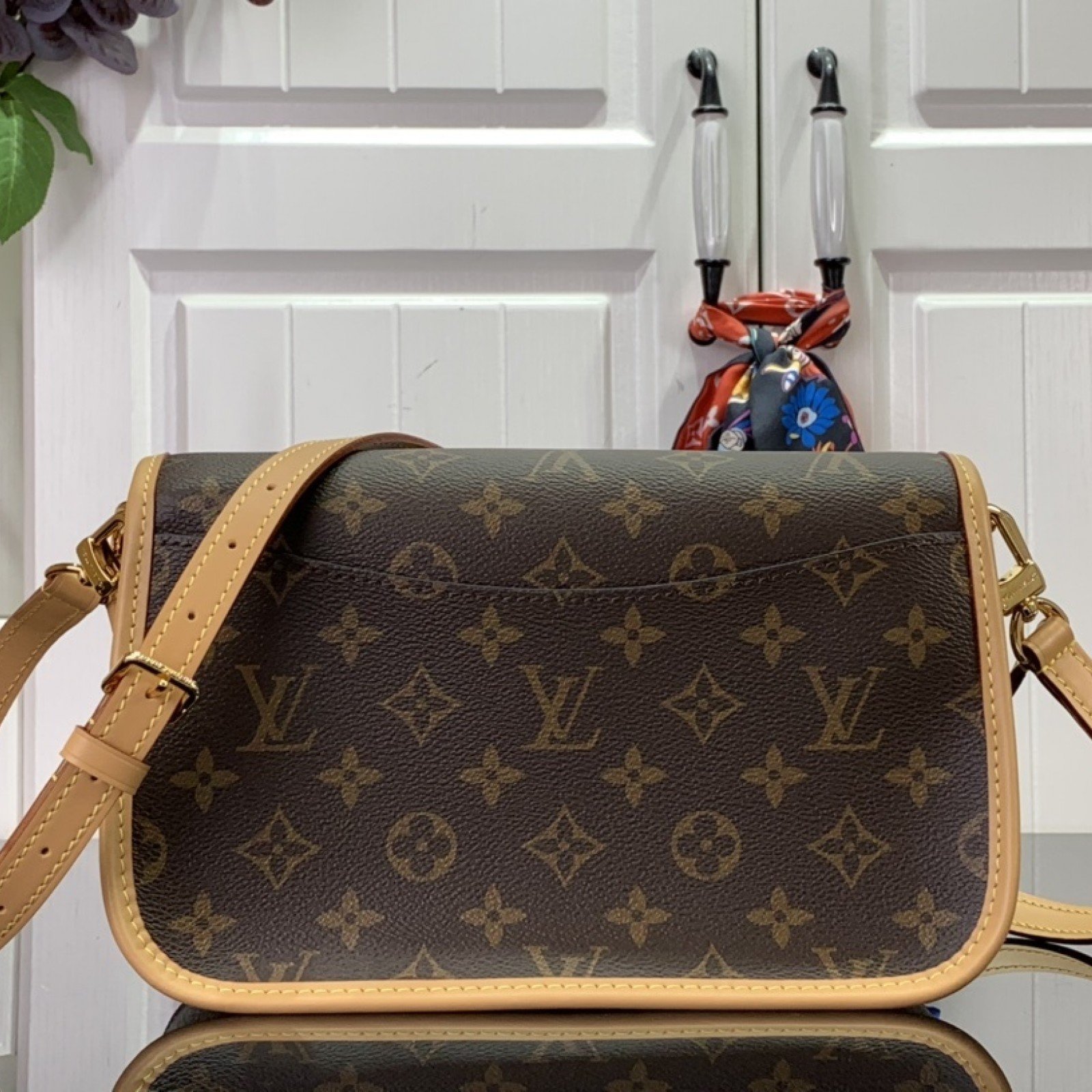 LV Should bag M45985
