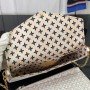 LV Should bag M82520