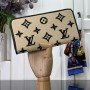 LV Should bag M82529