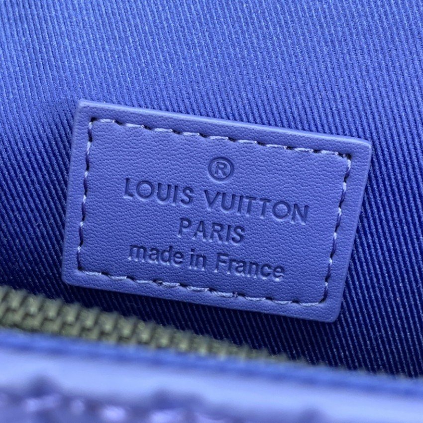 LV Should bag M82571