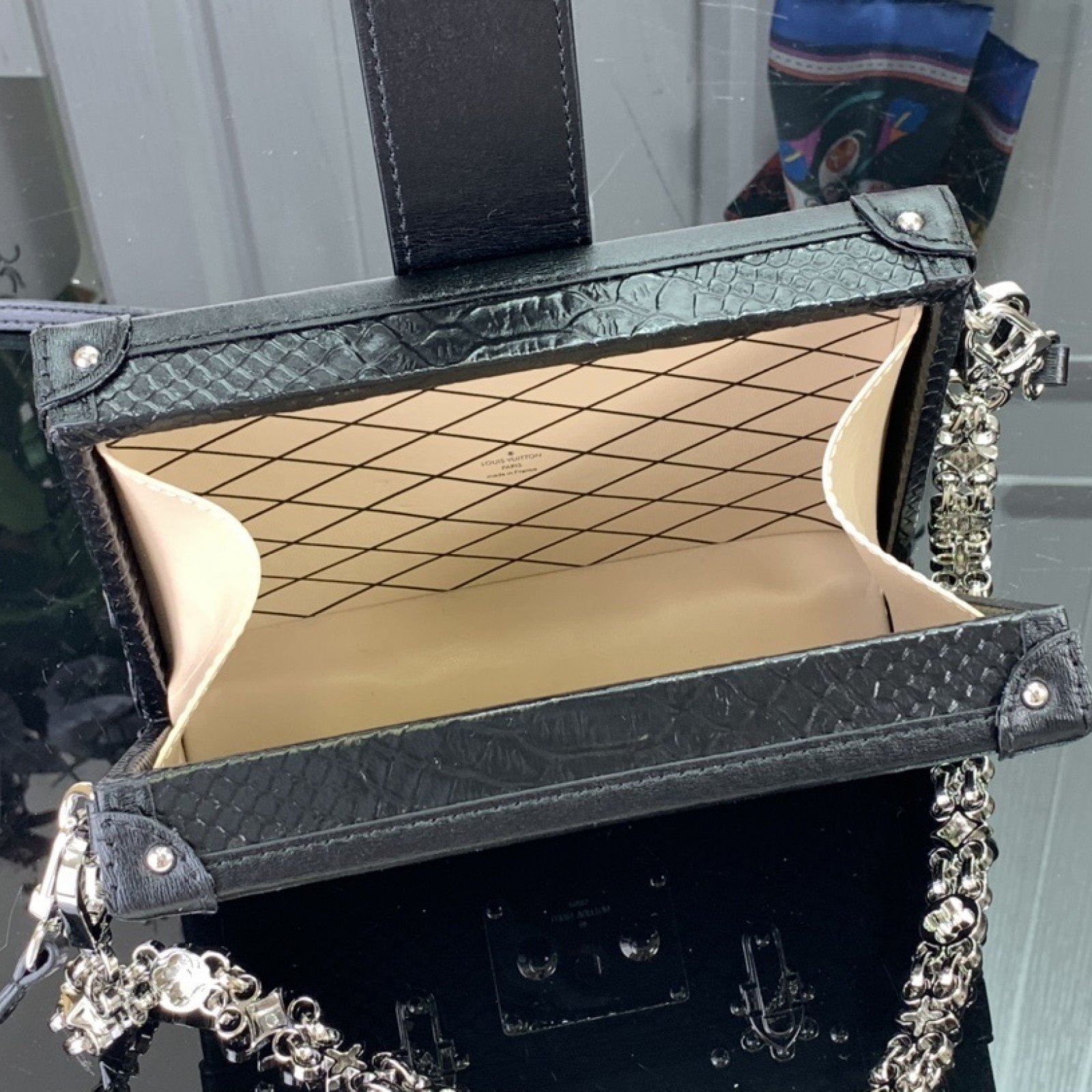 LV Should bag N40273