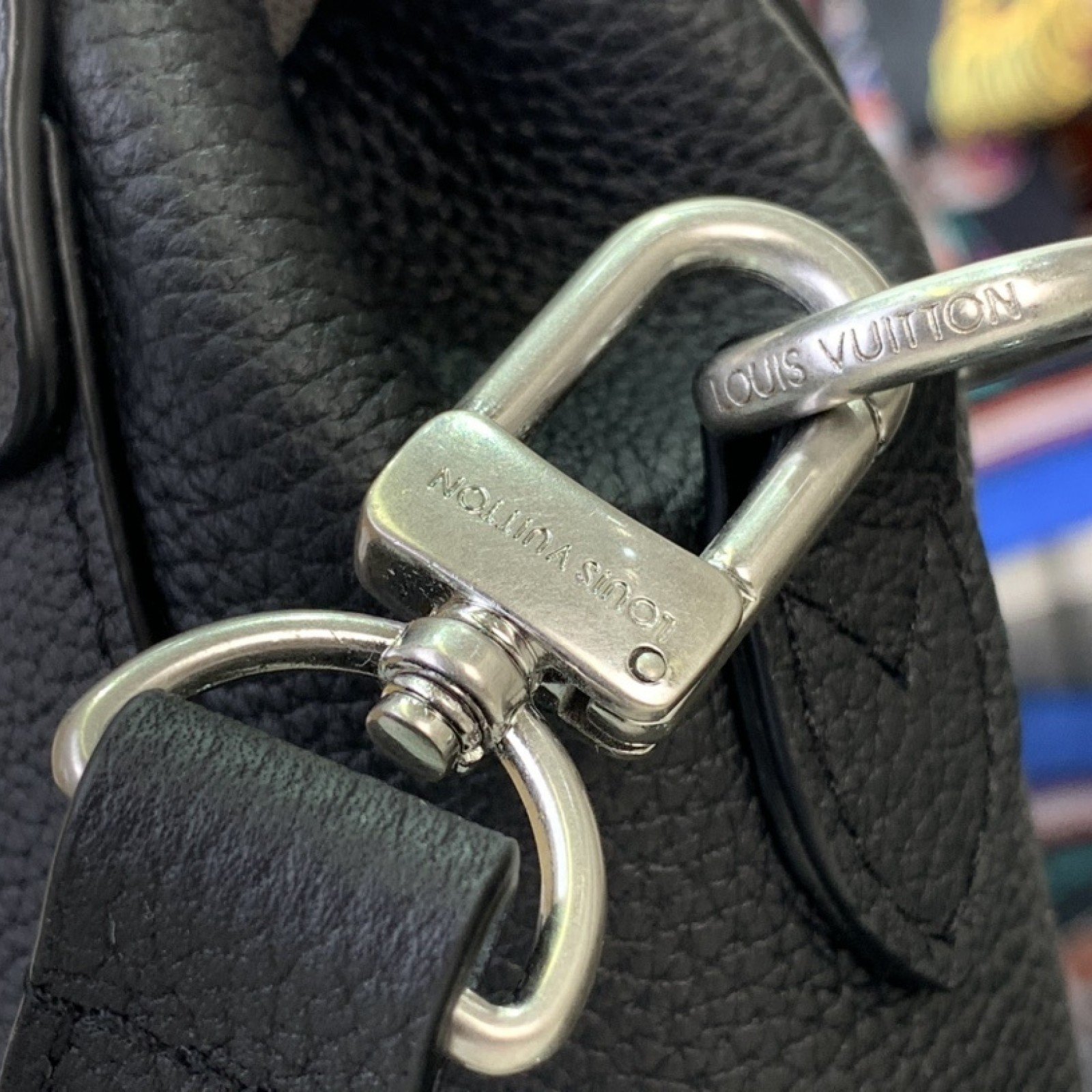 LV Shoulder bag M11637