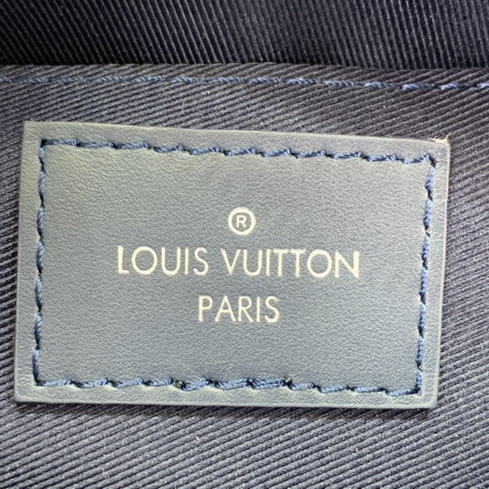 LV Shoulder bag M22588A