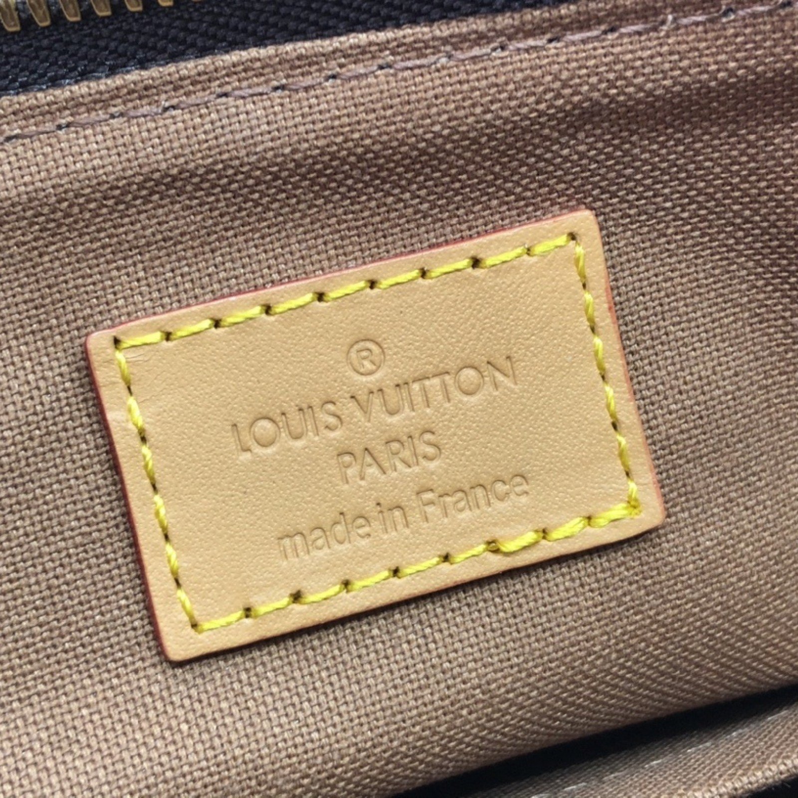 LV Shoulder bag M40077