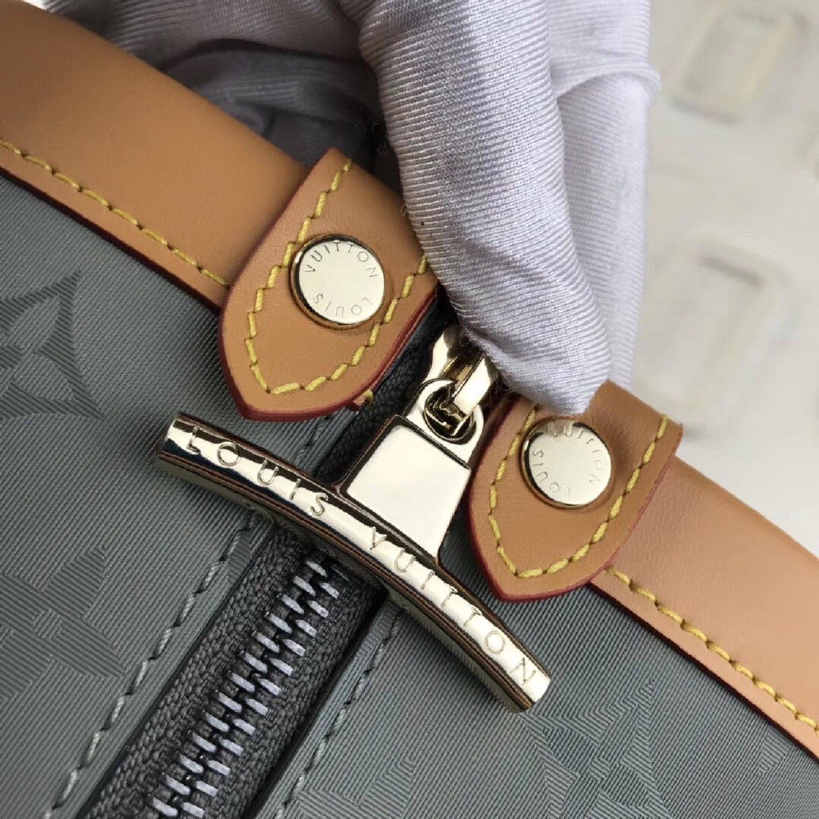 LV Shoulder bag M43882