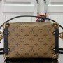 LV Shoulder bag M46358