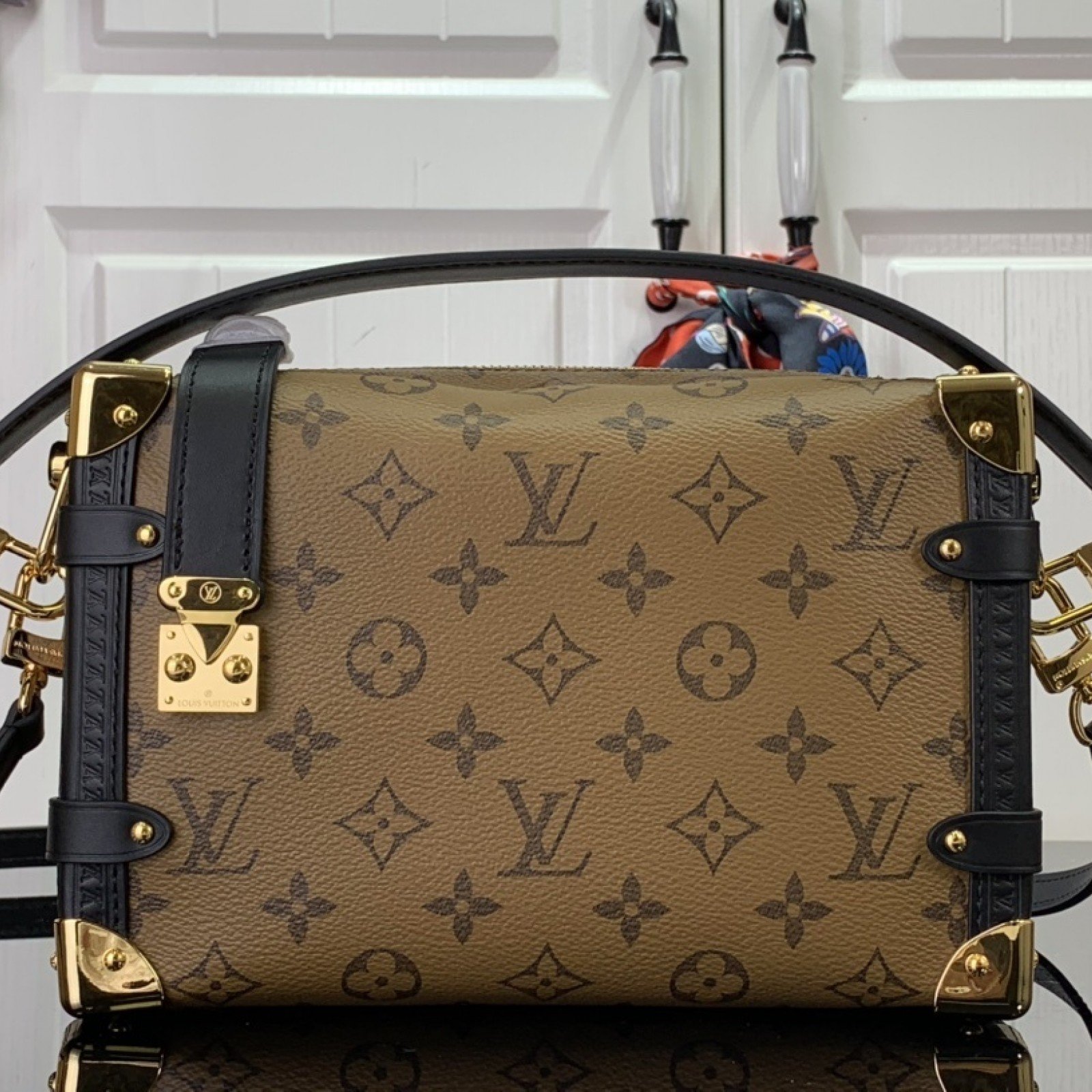 LV Shoulder bag M46358