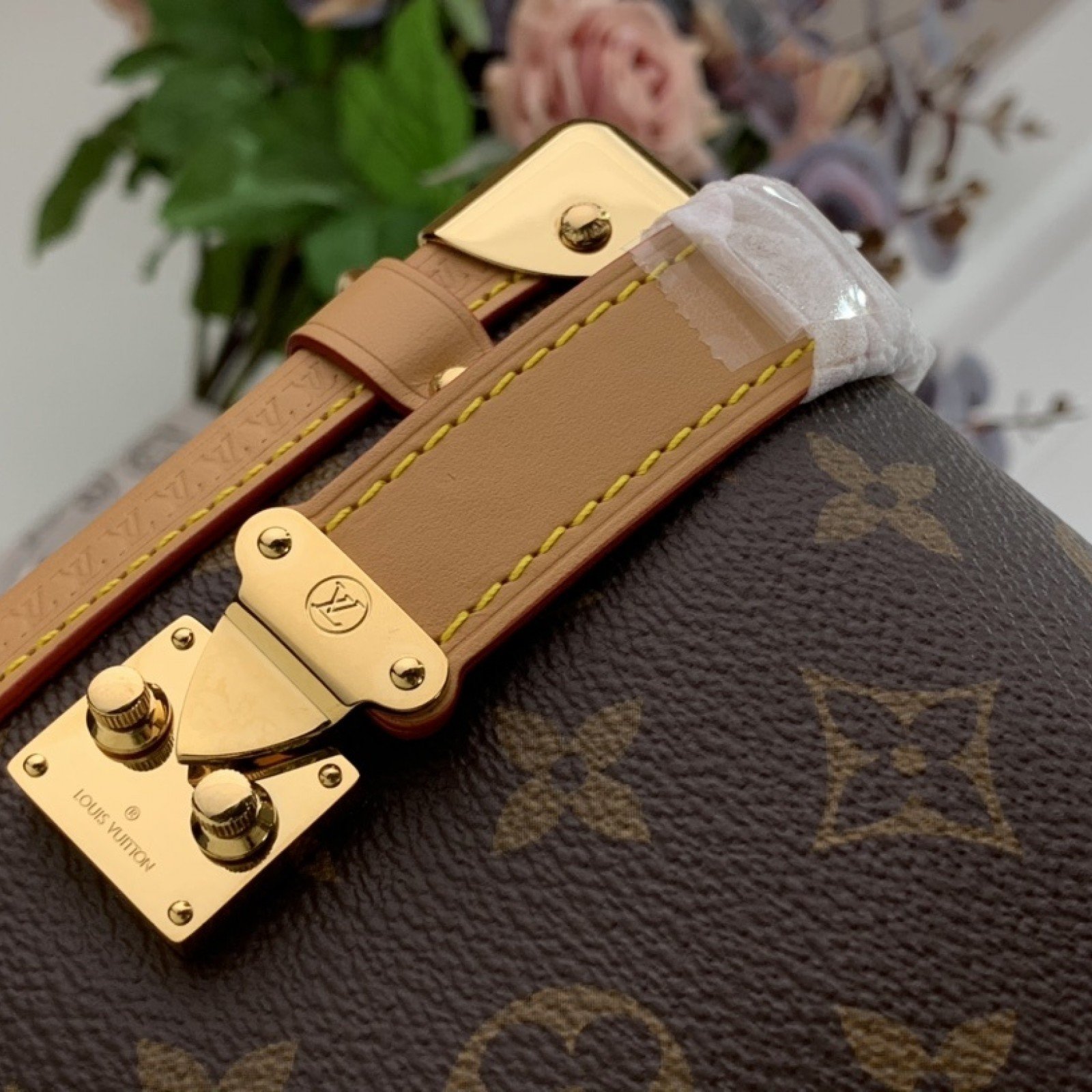 LV Shoulder bag M46358