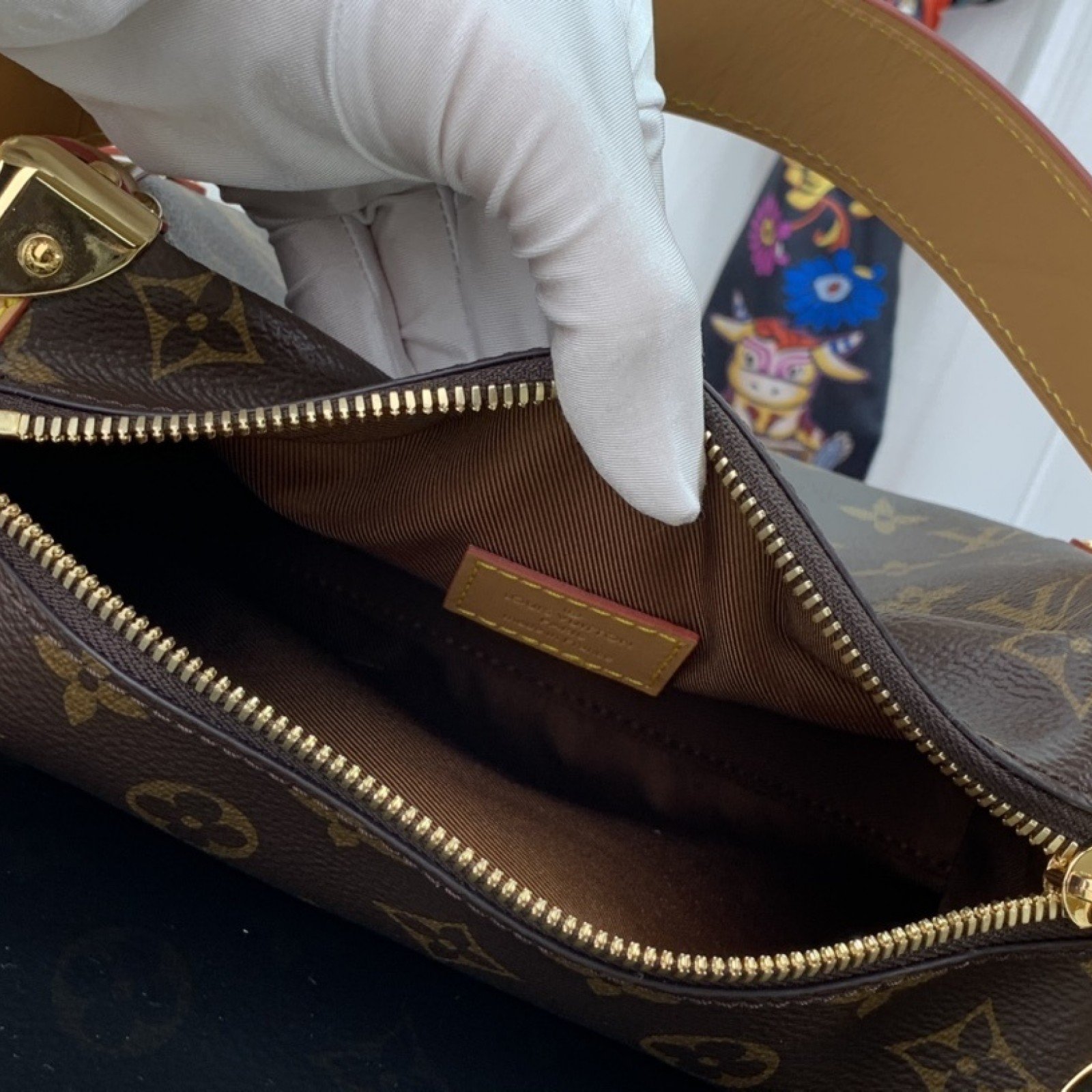 LV Shoulder bag M46358