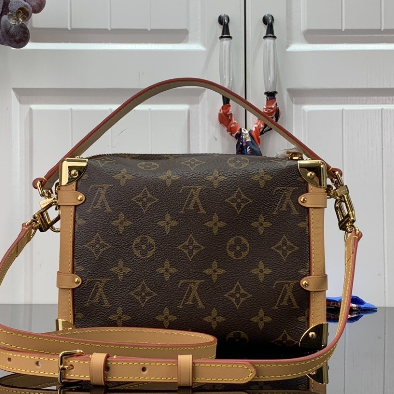 LV Shoulder bag M46358