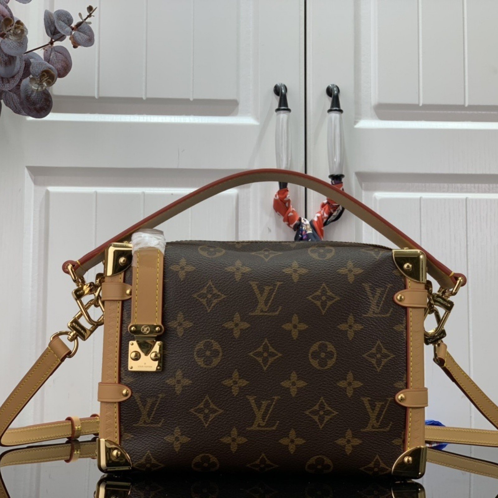 LV Shoulder bag M46358