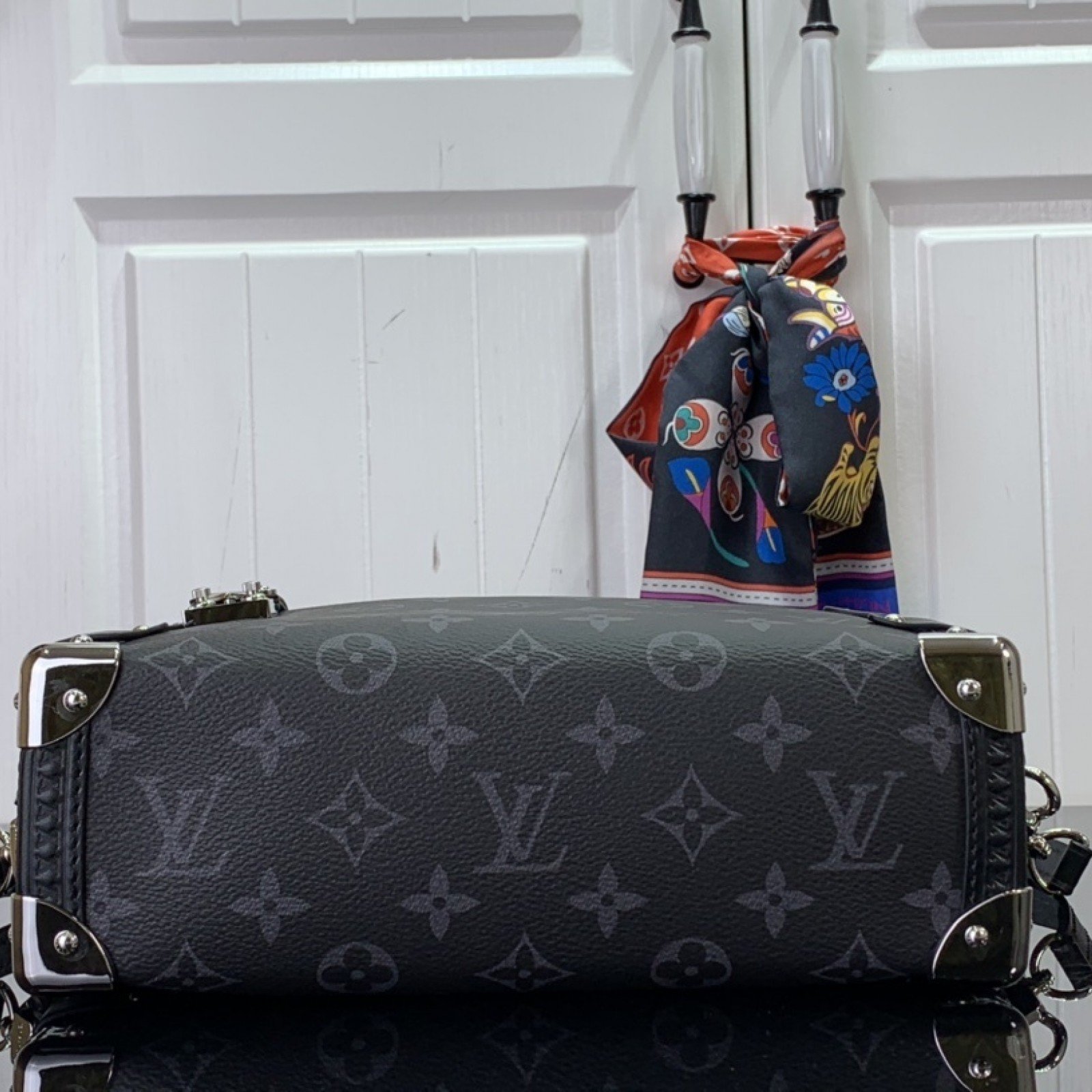 LV Shoulder bag M46358