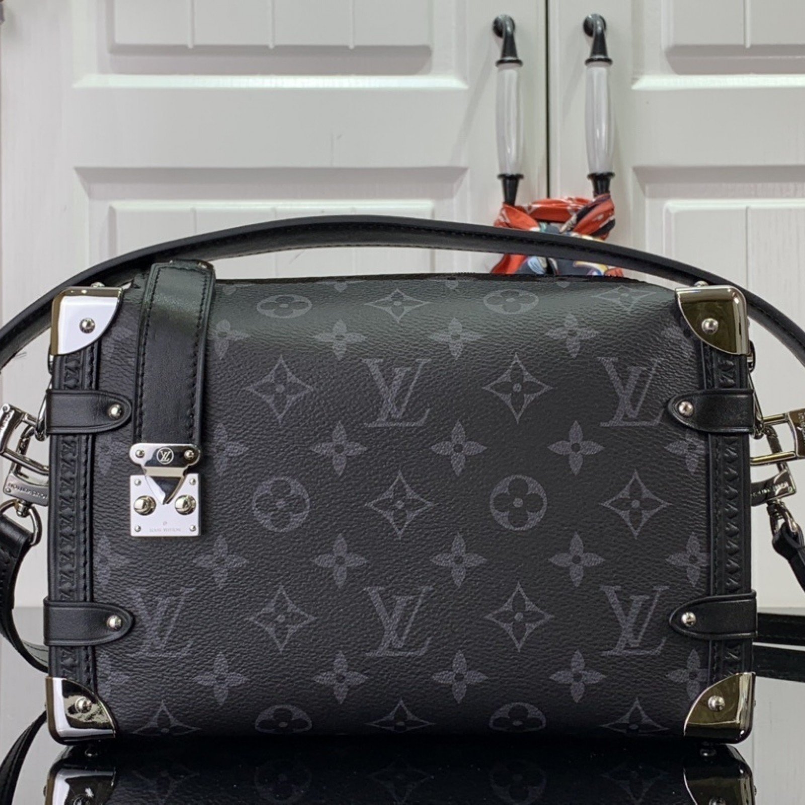 LV Shoulder bag M46358