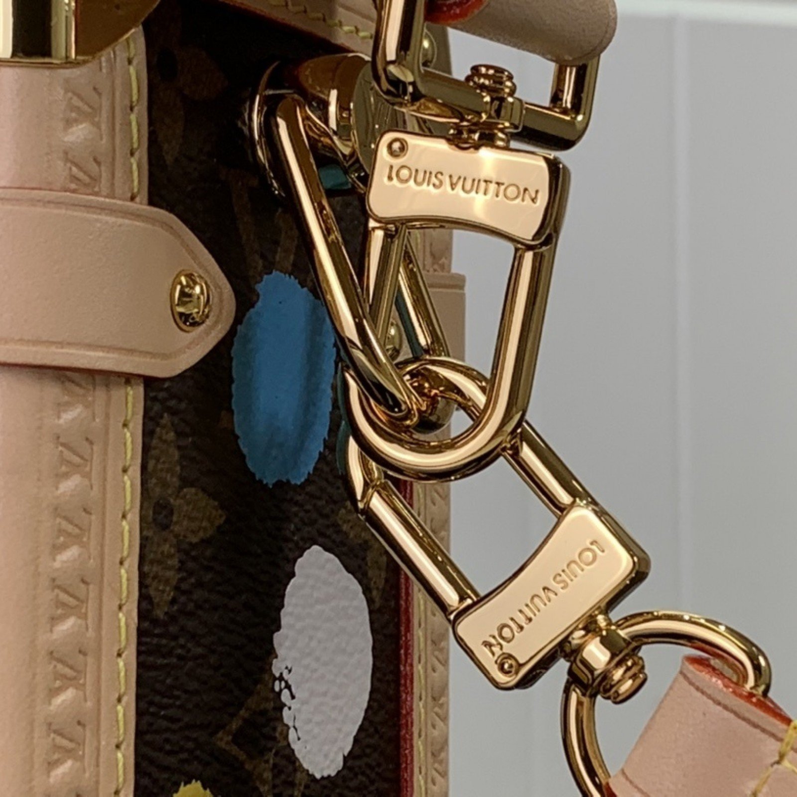 LV Shoulder bag M46396 46358