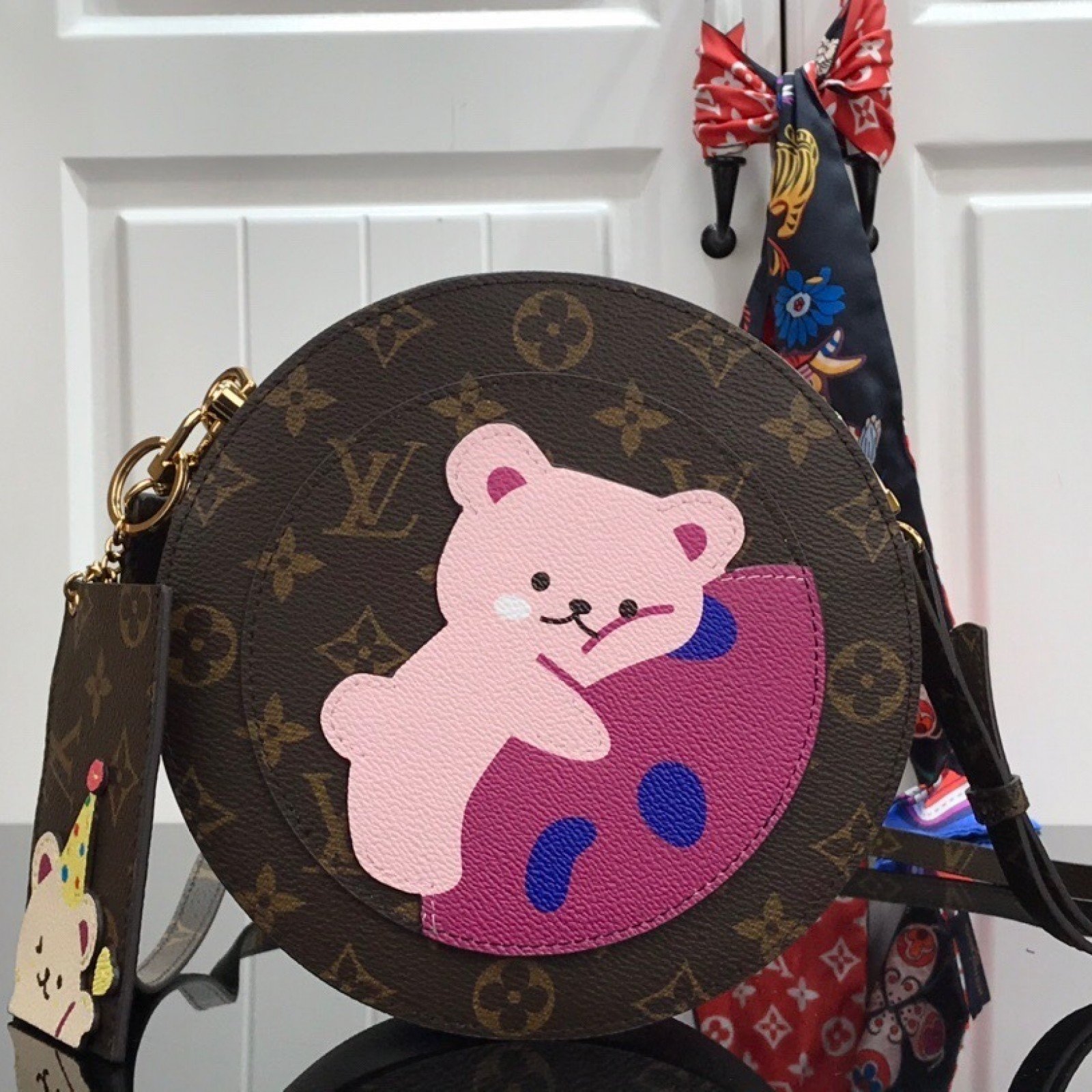 LV Shoulder bag M52298
