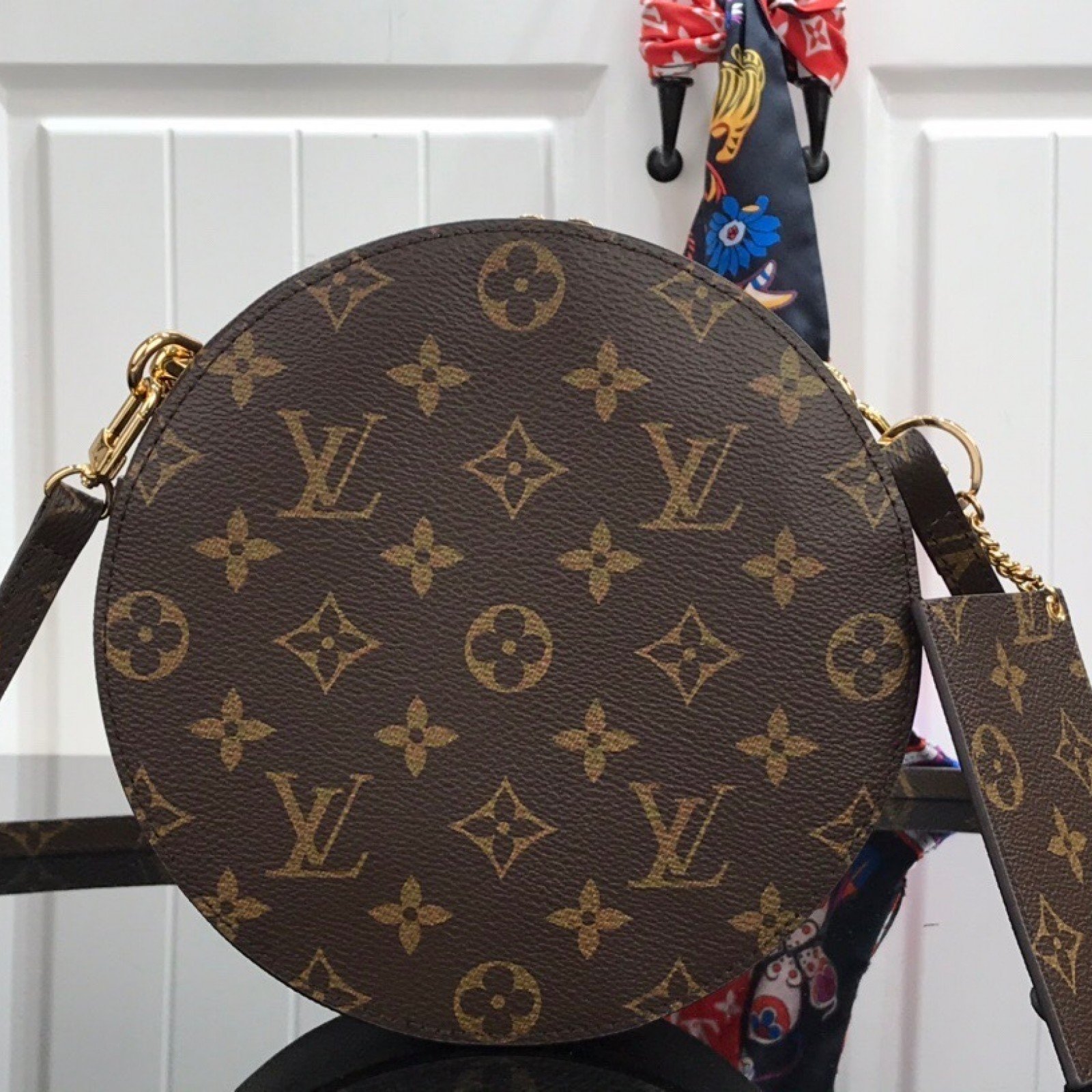 LV Shoulder bag M52298