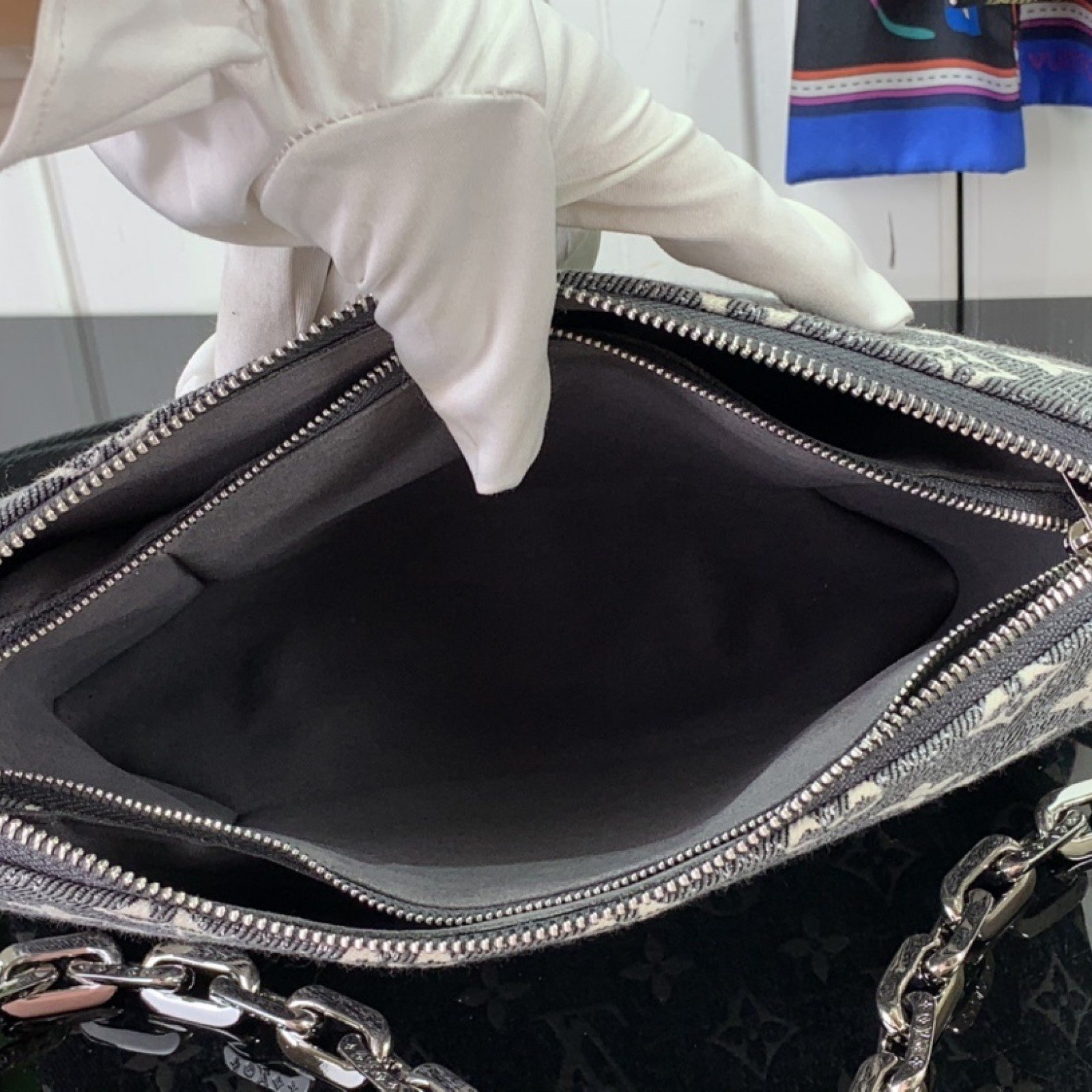 LV Shoulder bag M57790Q