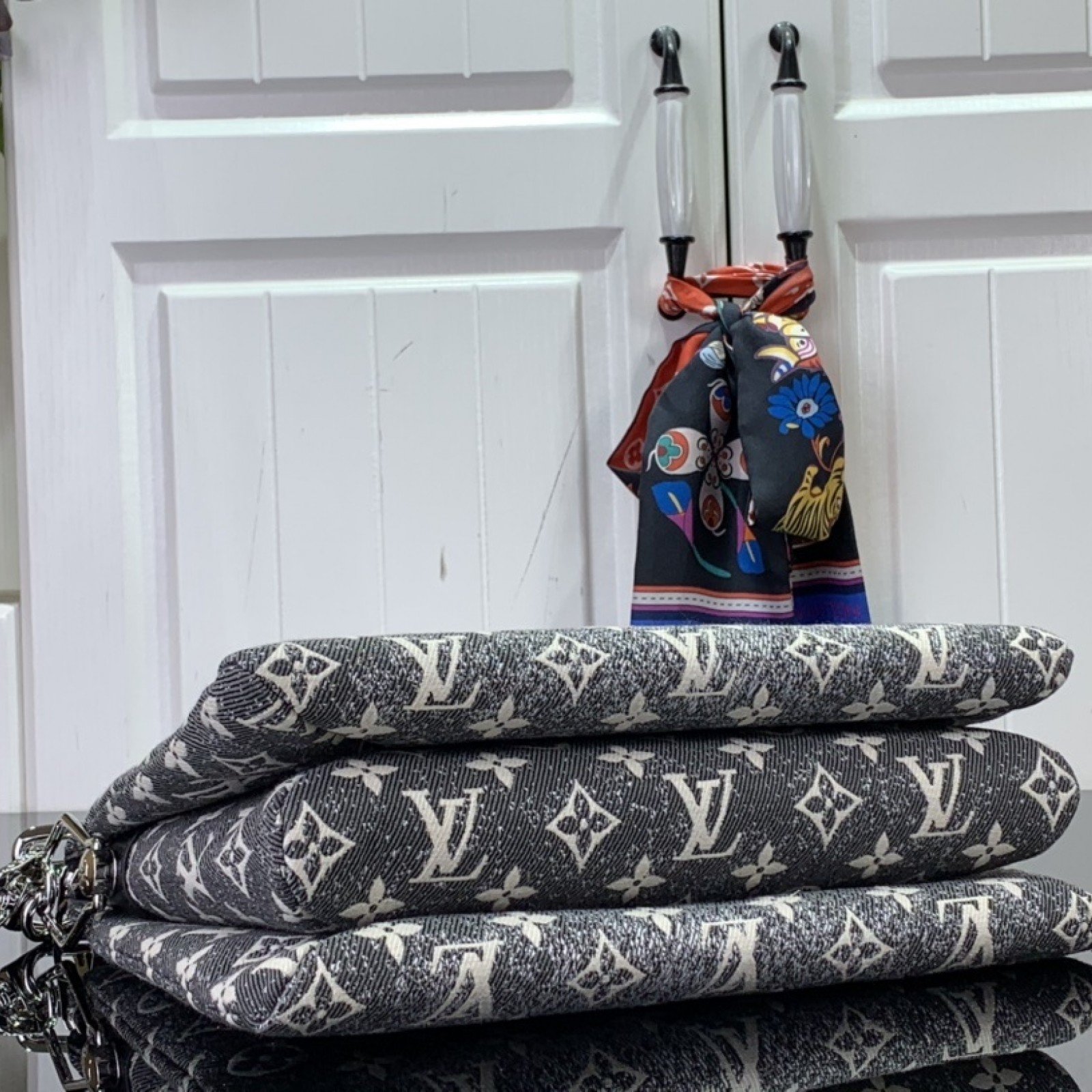 LV Shoulder bag M57790Q