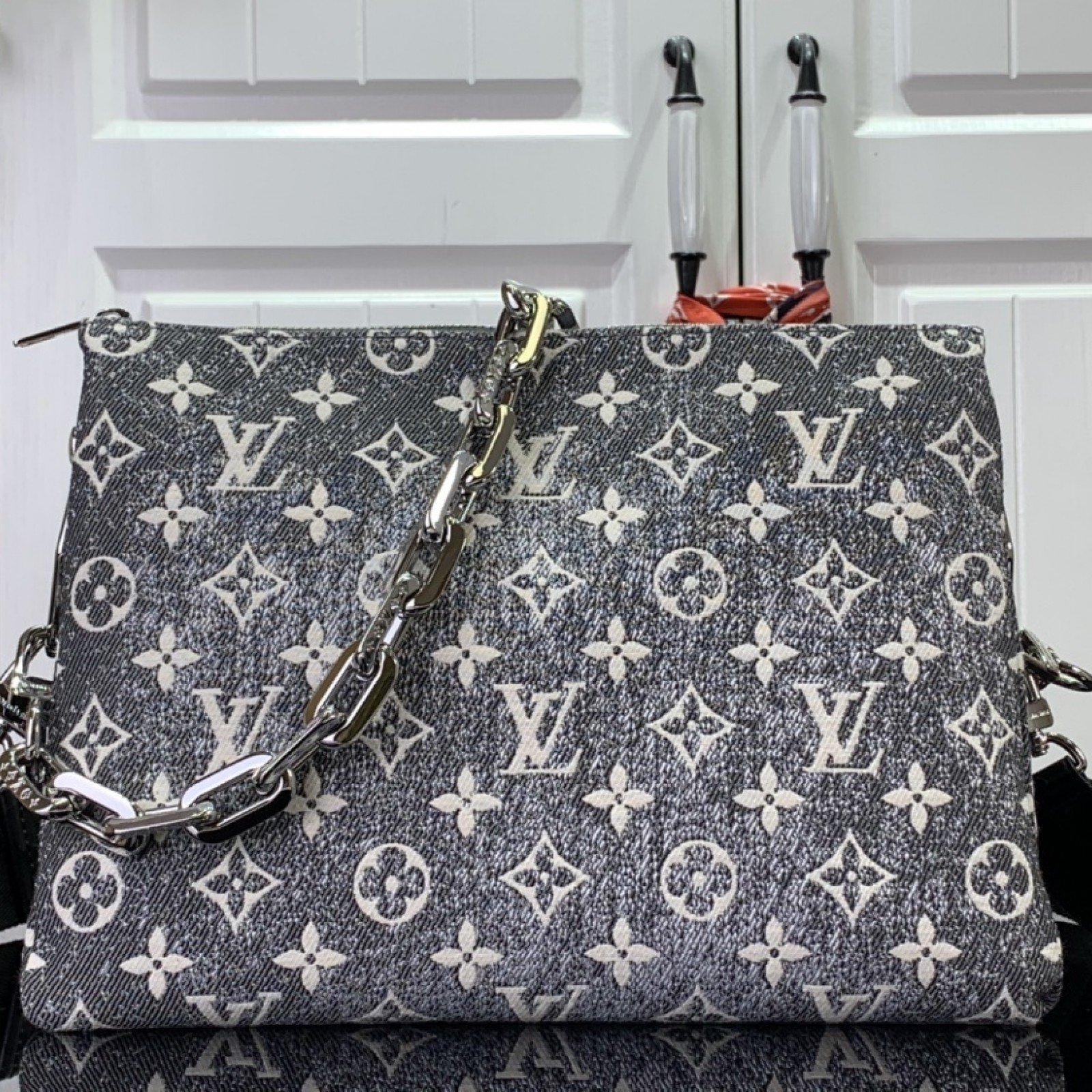 LV Shoulder bag M57790Q