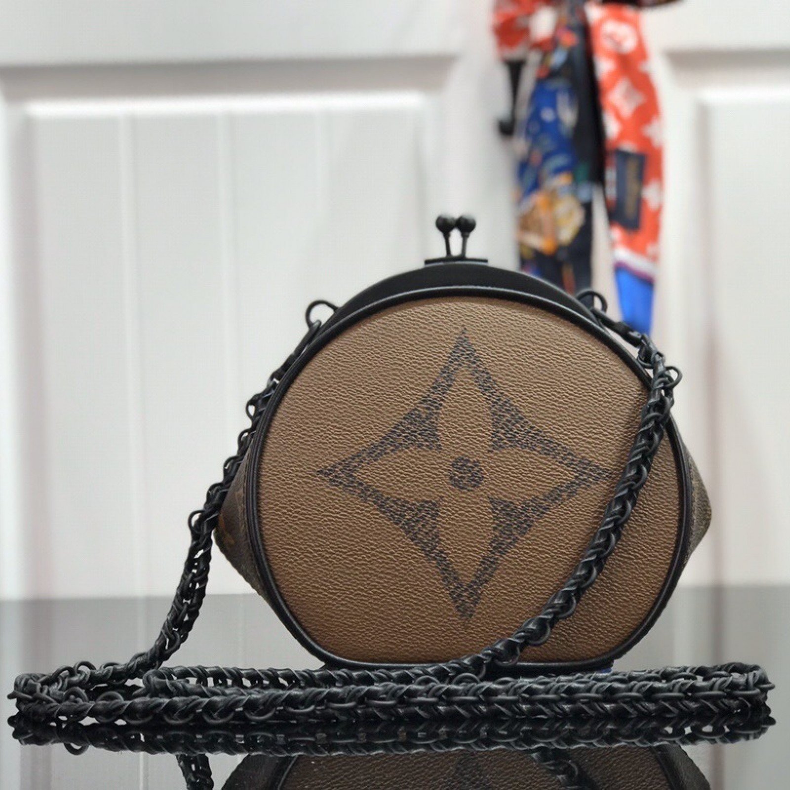 LV Shoulder bag M68606