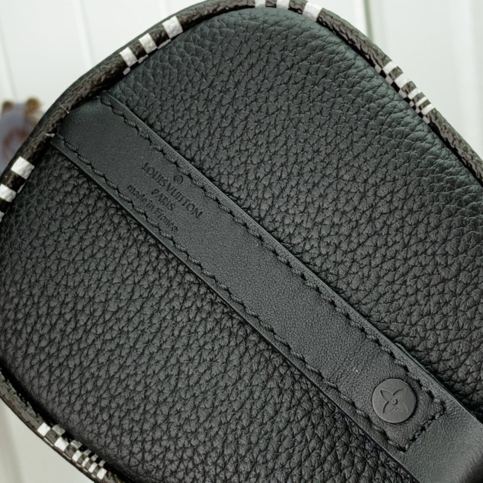 LV Shoulder bag M80202