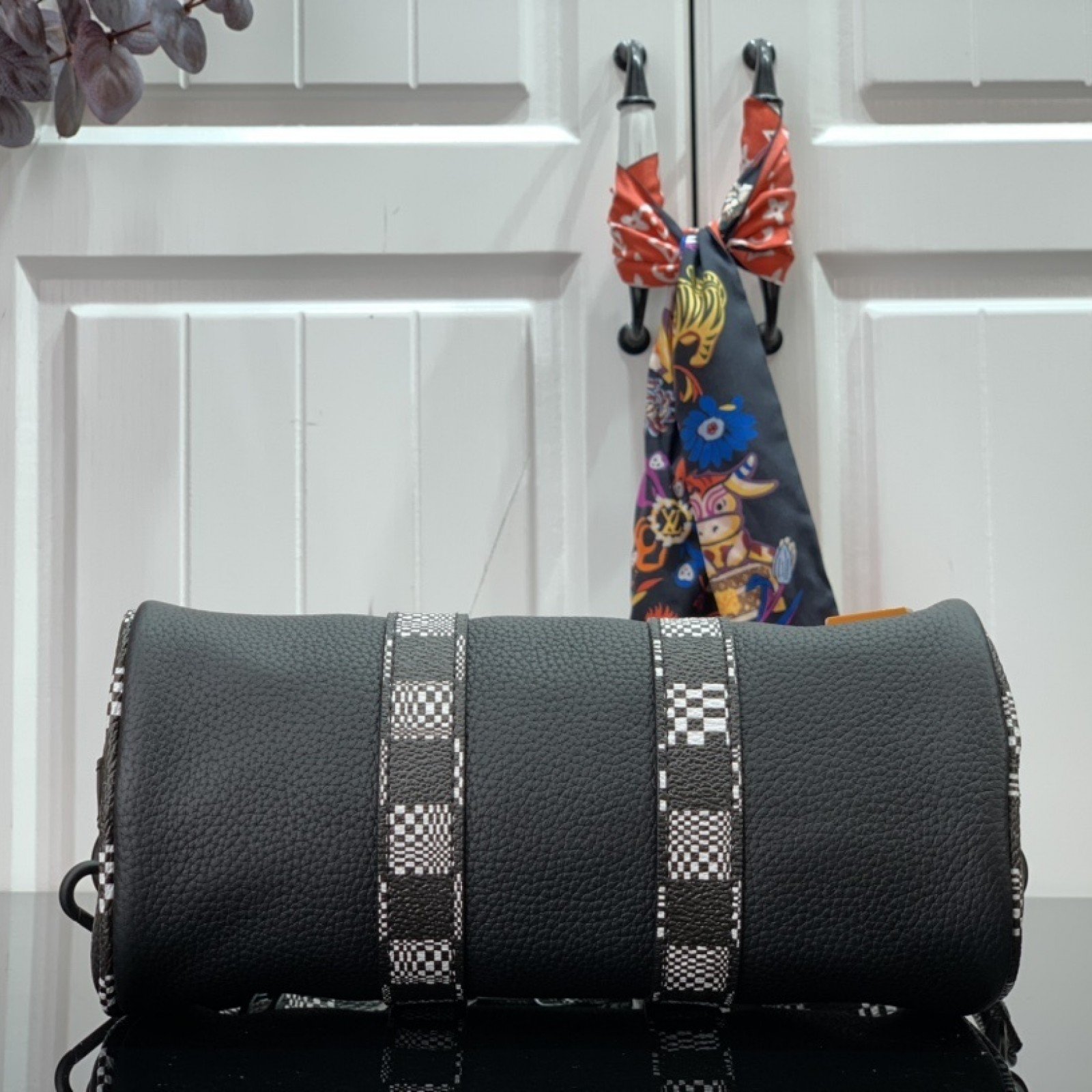 LV Shoulder bag M80202