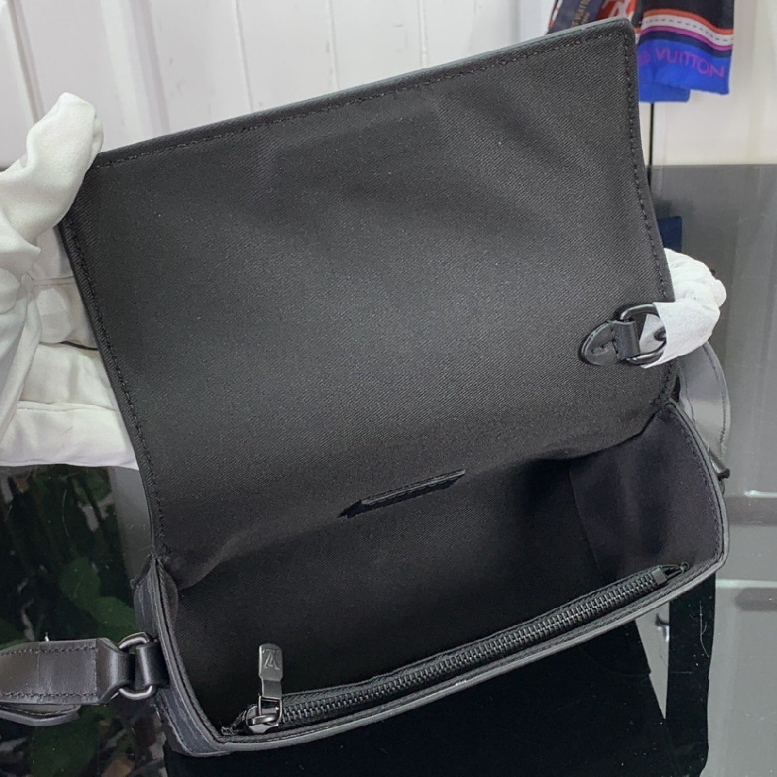 LV Shoulder bag M81783