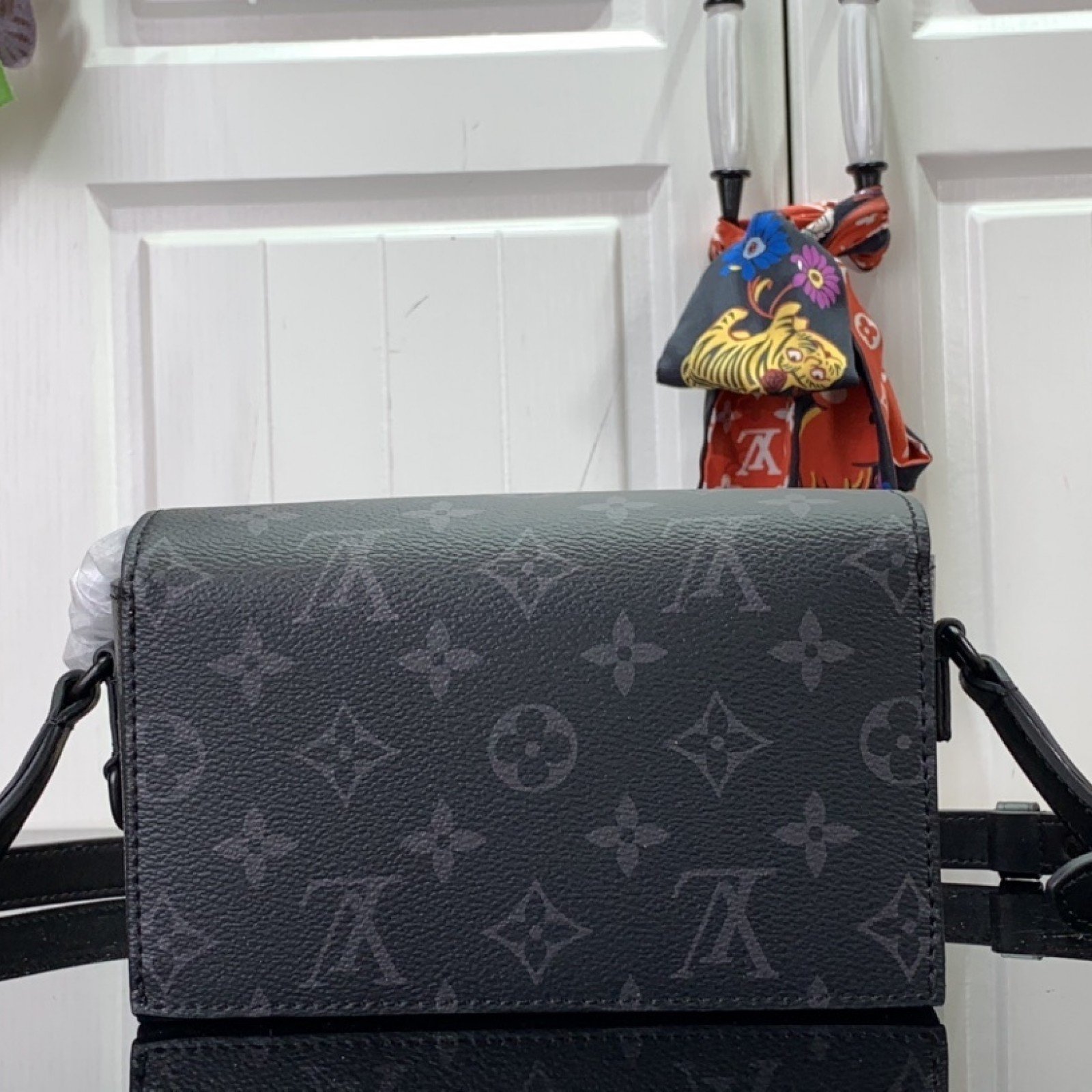 LV Shoulder bag M81783