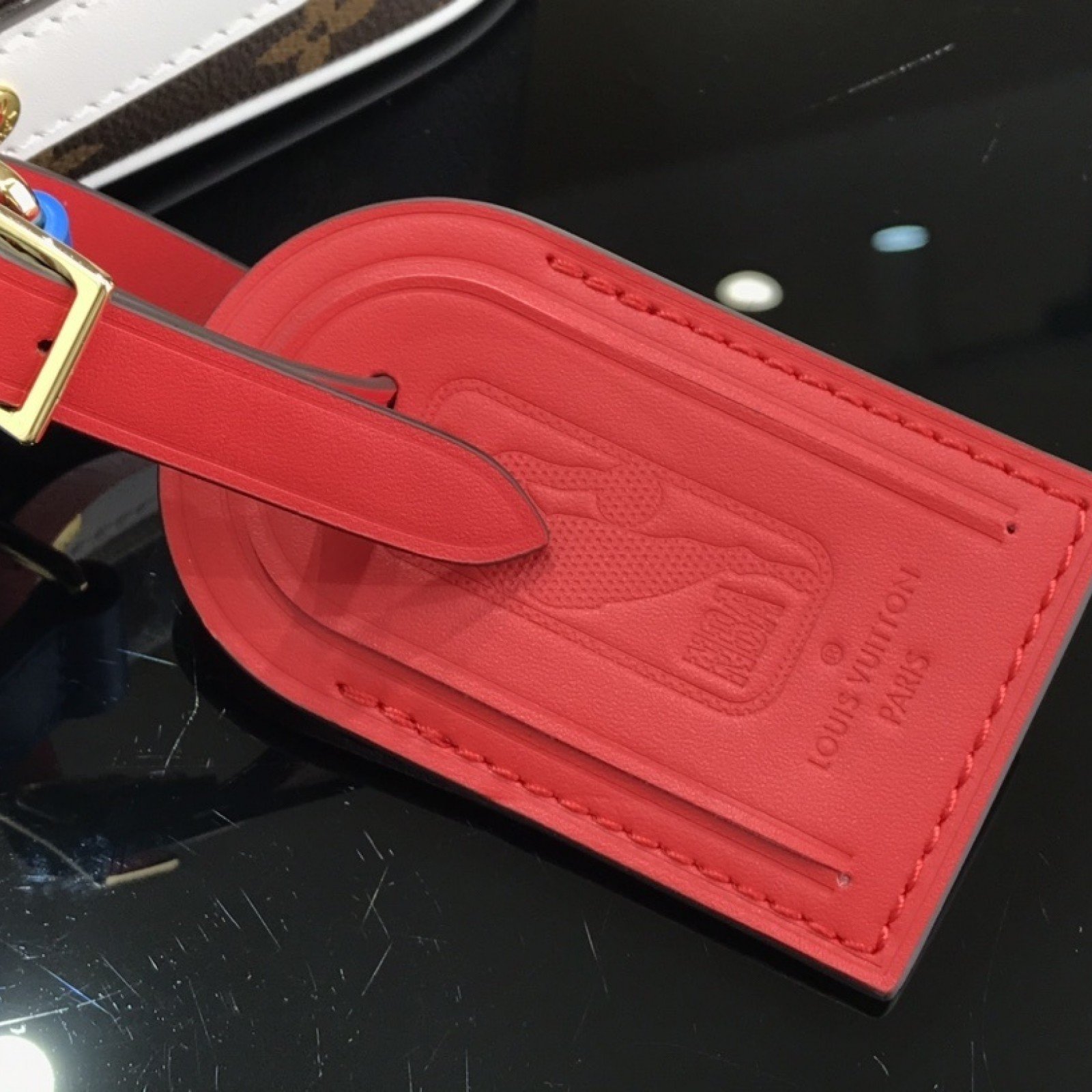 LV Shoulder bag M85141