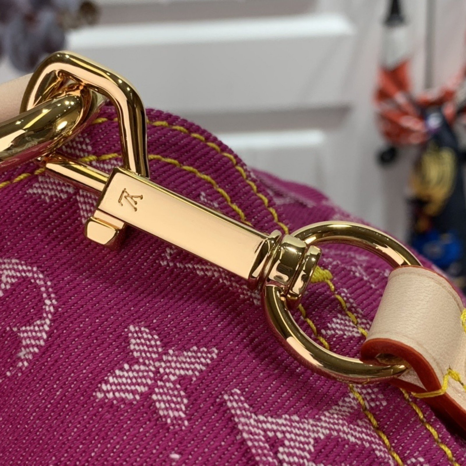 LV Shoulder bag M95050S