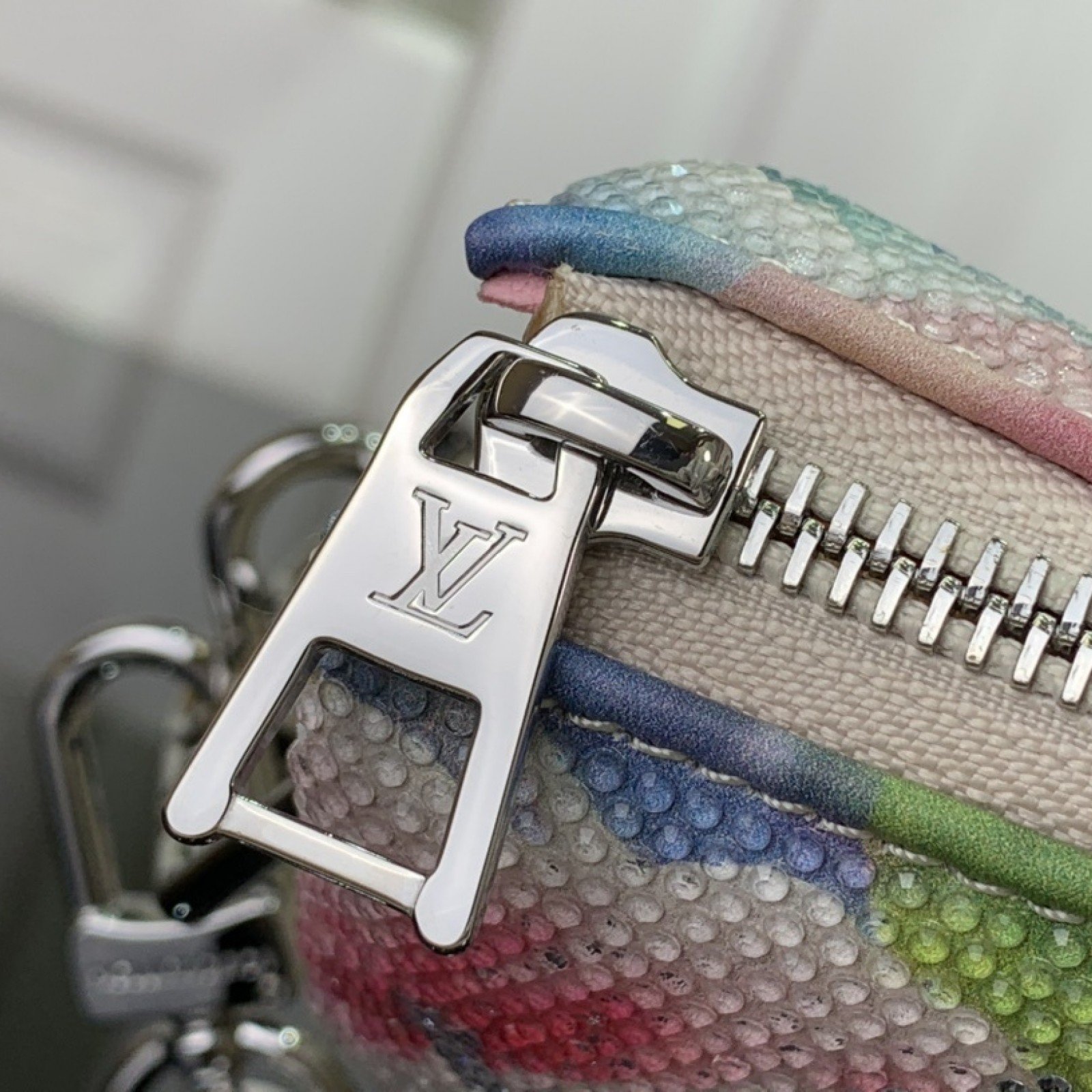 LV Shoulder bag m21157