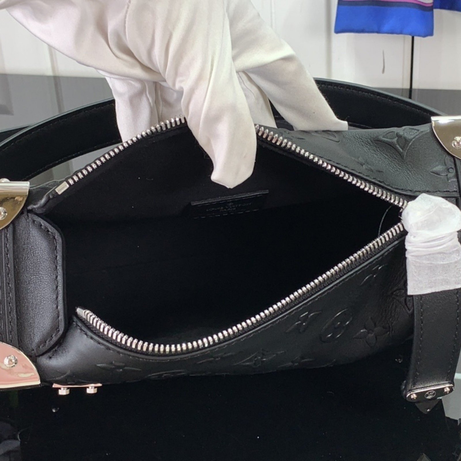 LV Shoulder bag m21741 21709 M46358