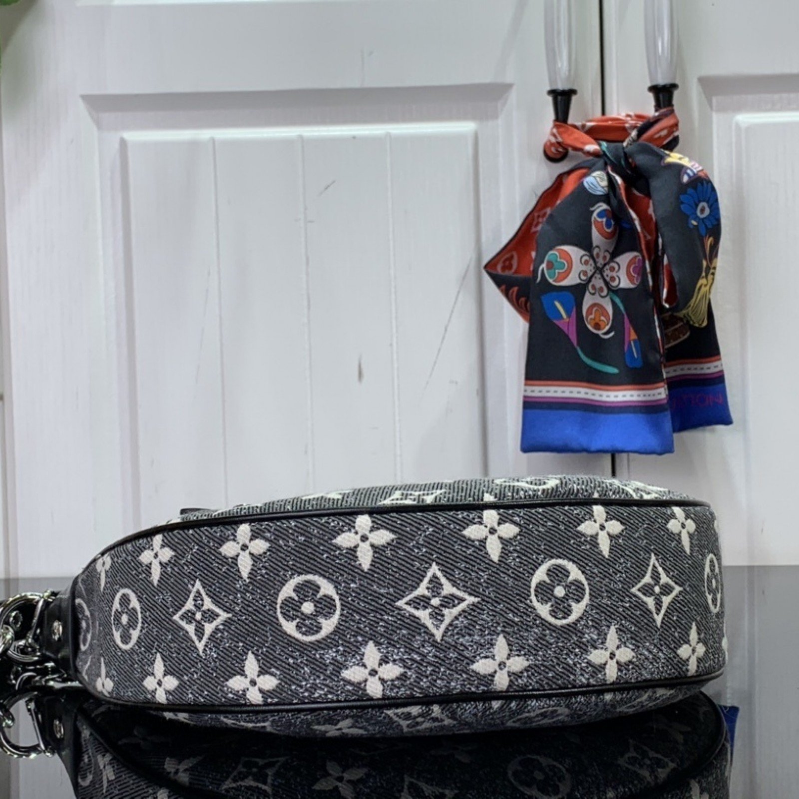 LV Shoulder bag m21752 81098