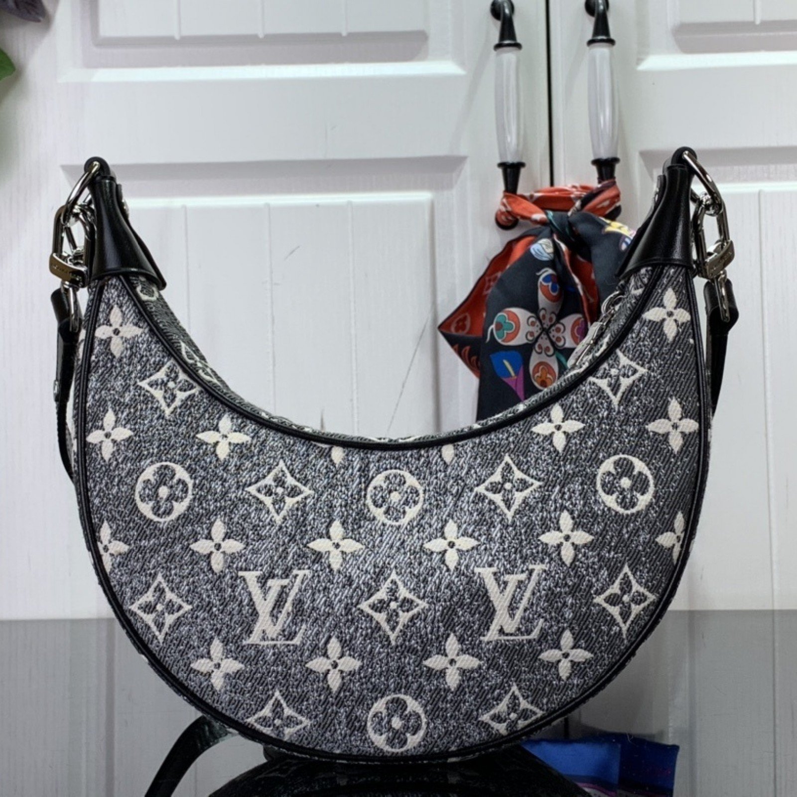 LV Shoulder bag m21752 81098
