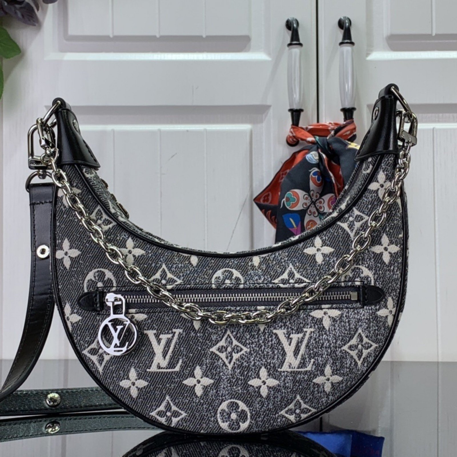 LV Shoulder bag m21752 81098
