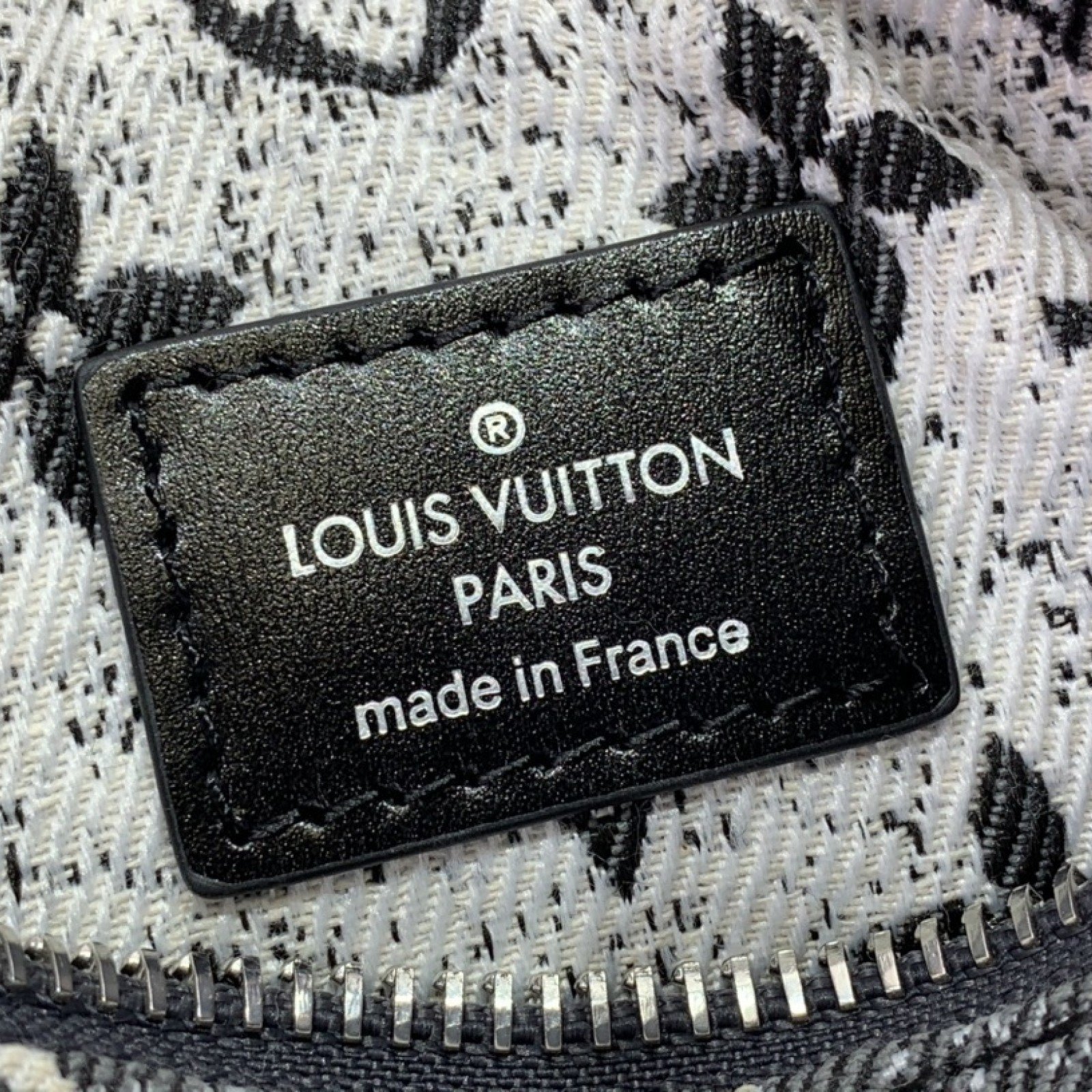 LV Shoulder bag m21752 81098