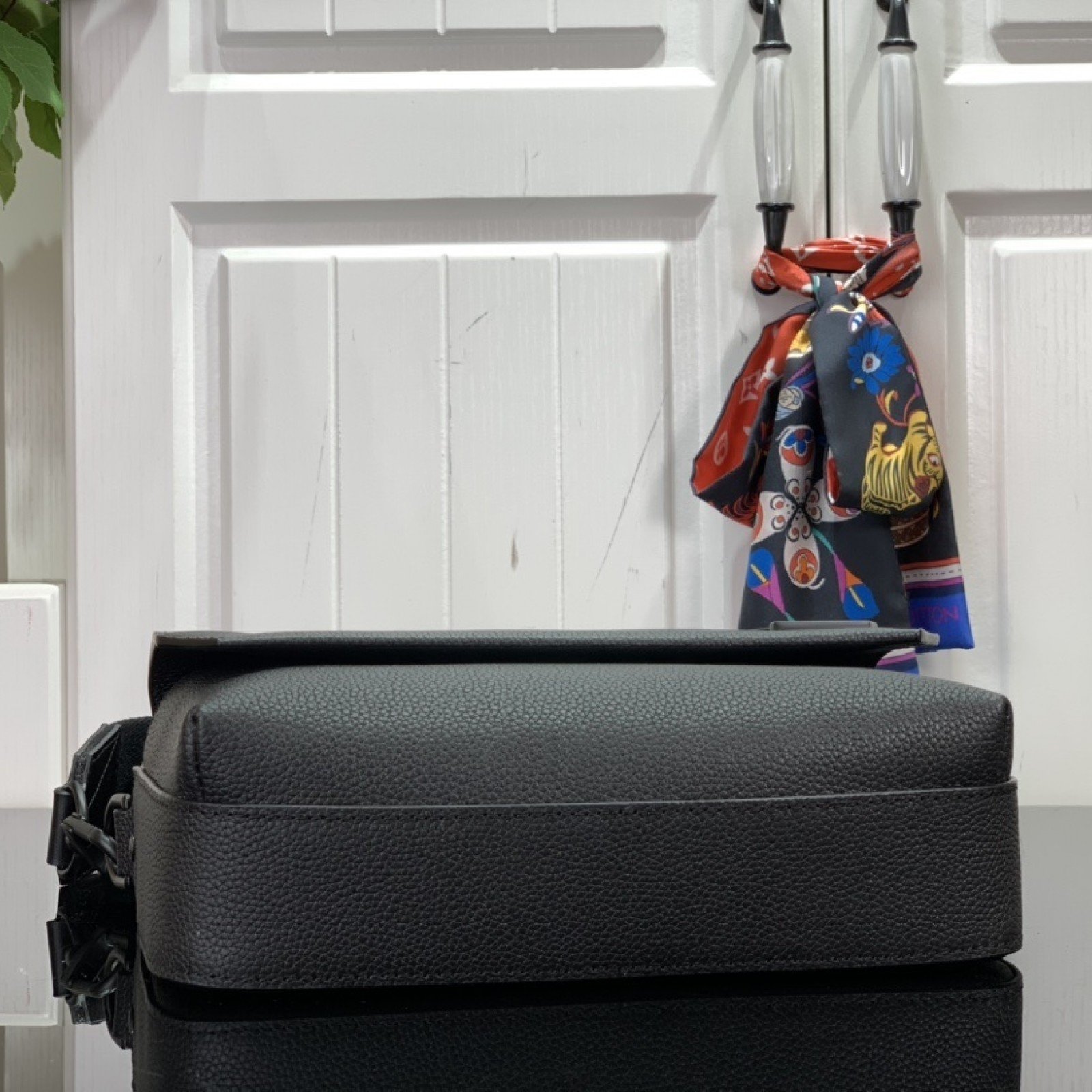 LV Shoulder bag m22482