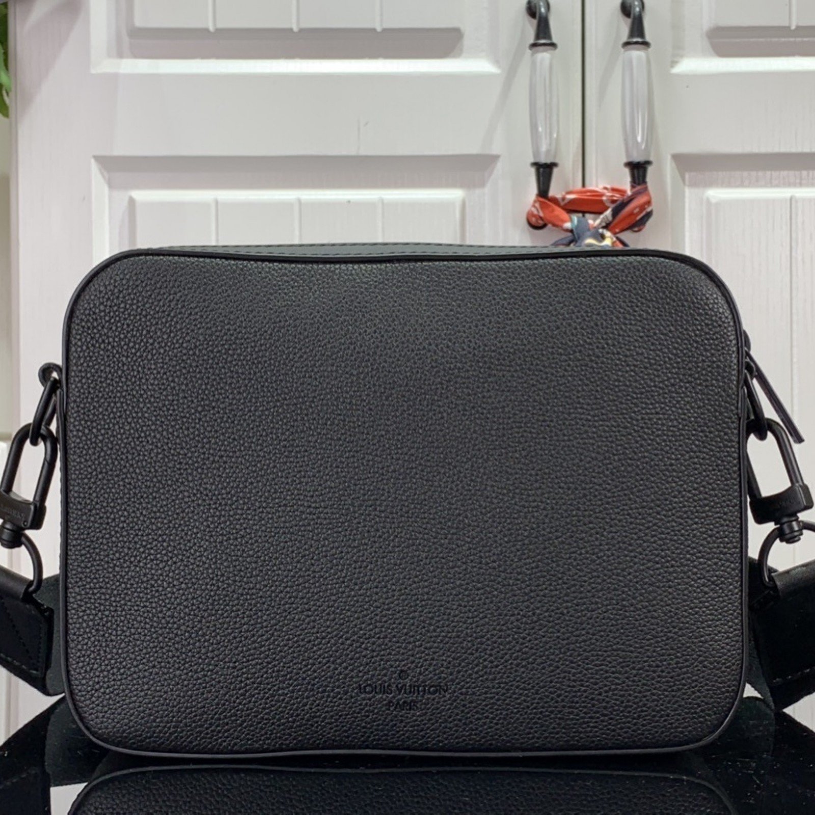 LV Shoulder bag m22482