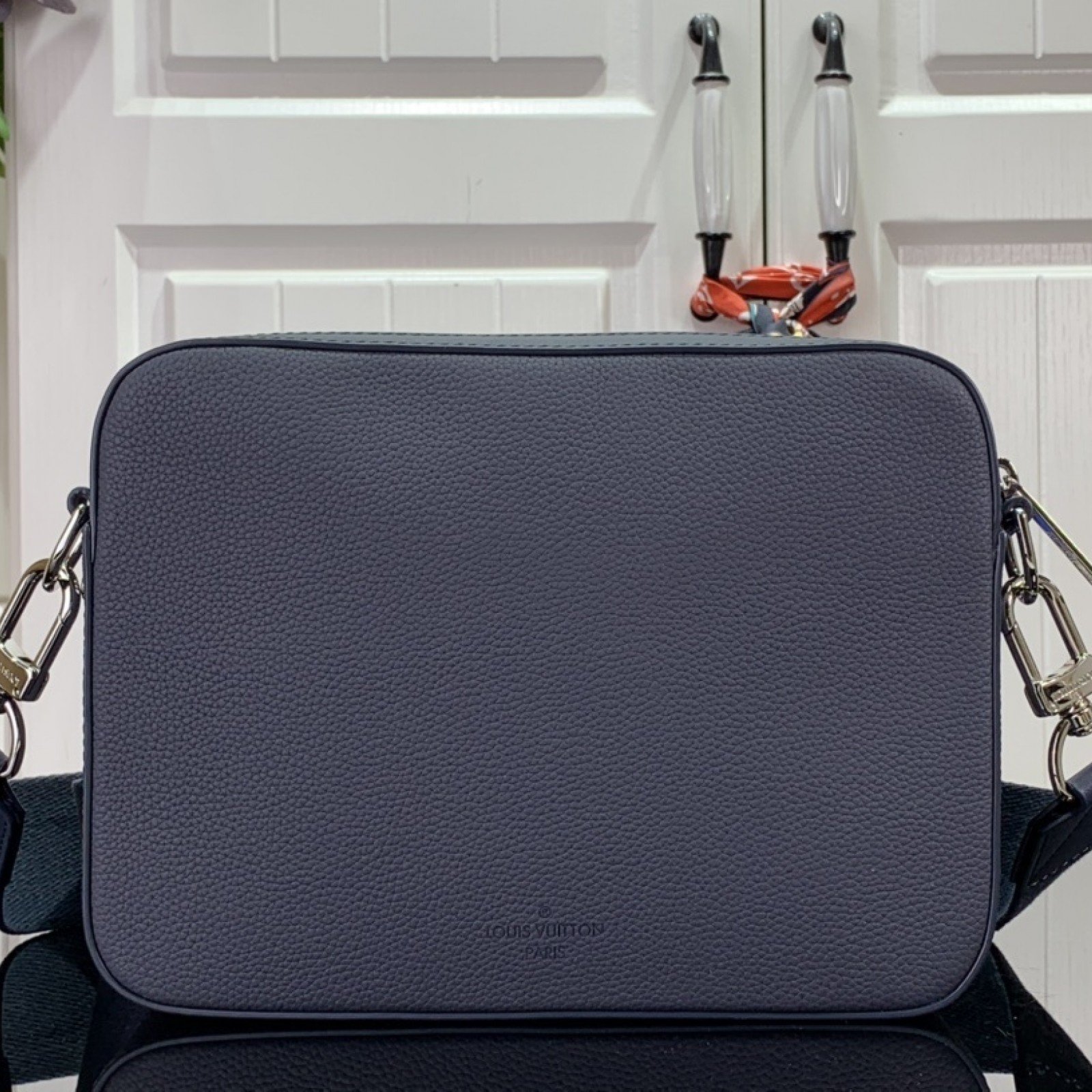 LV Shoulder bag m22482