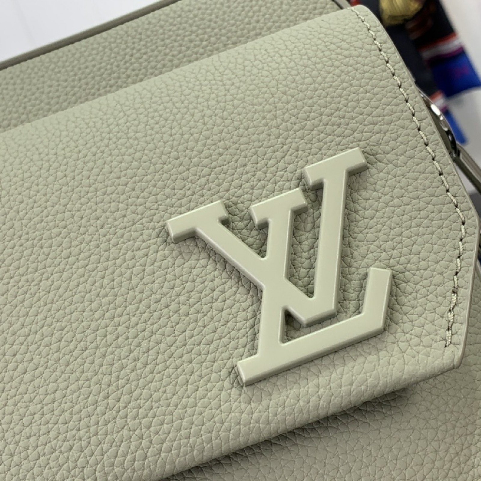 LV Shoulder bag m22482
