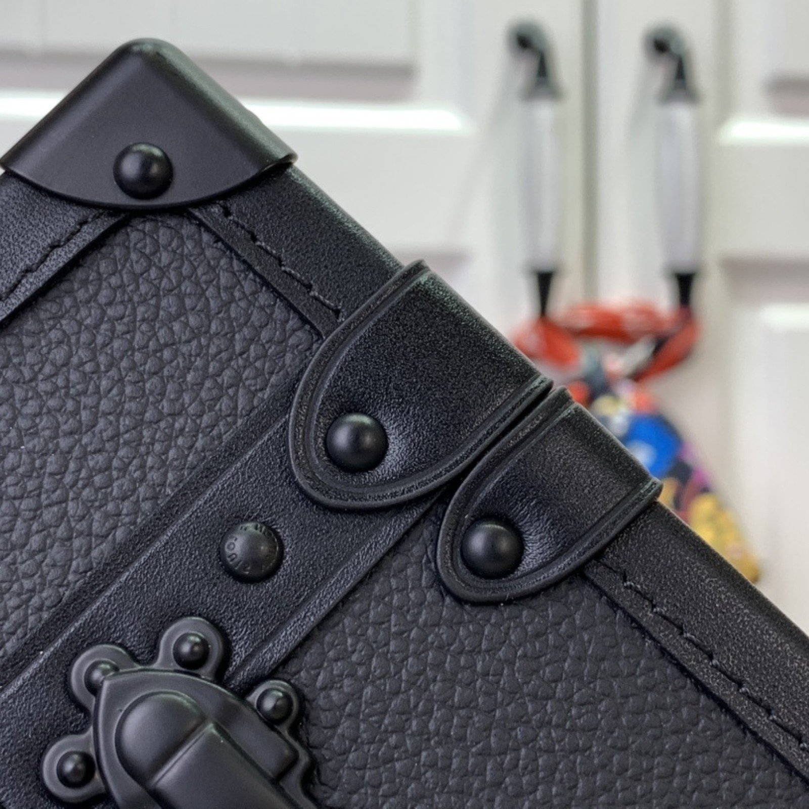 LV Shoulder bag m24303